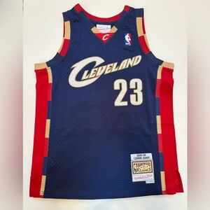 Youth Basketball Jersey Cleveland Cavaliers LeBron James Size Medium